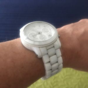 MK WATCH